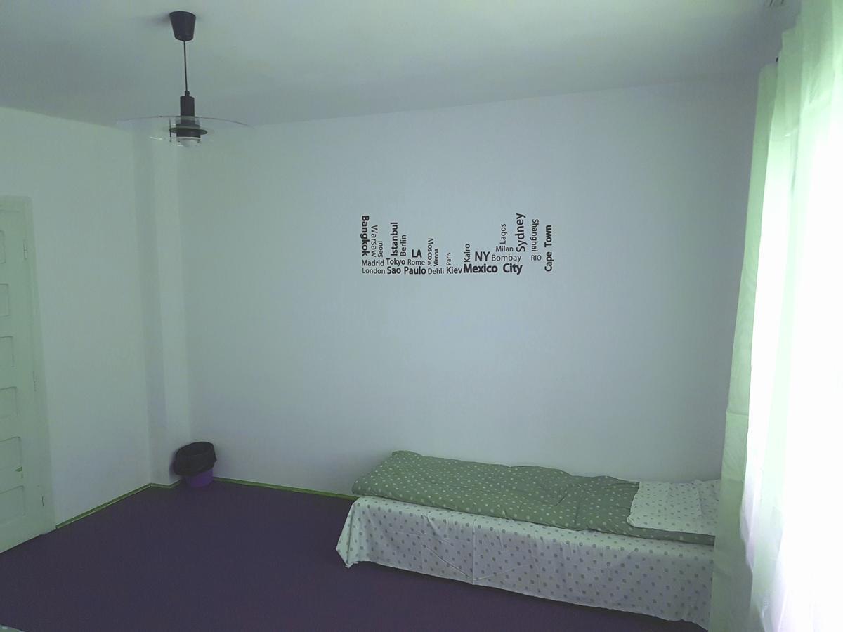 Enjoy Hostel Cluj-Napoca Exterior photo